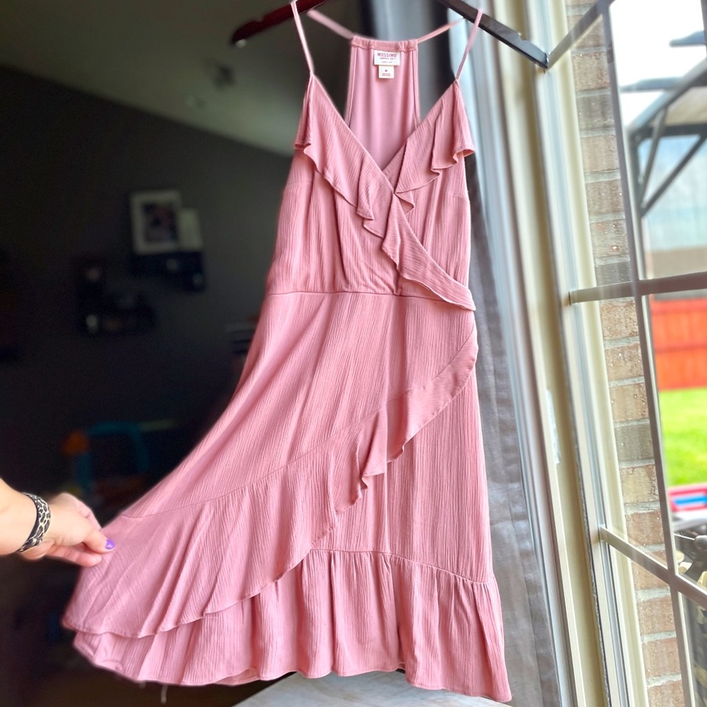 ⬇️ Mossimo Ruffle Cocktail Dress